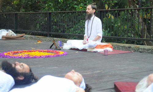 benefits of yoga nindra hero