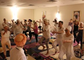 The RYK Beginners Guide for New Kundalini Yoga Students: Is That a Turban?