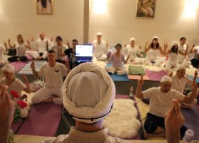 Spark Your Spiritual Evolution: Dive into the World of Kundalini Yoga with RYK’s Teacher Training Program!