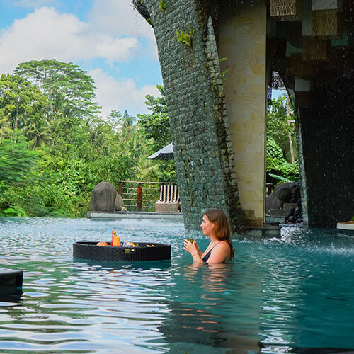 Floating breakfast at RYK Yoga retreat – A unique and serene dining experience in Bali.